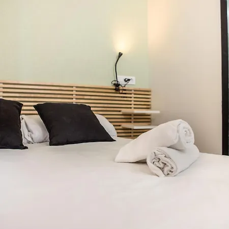 Urbany Hostel Bcn Go!-3